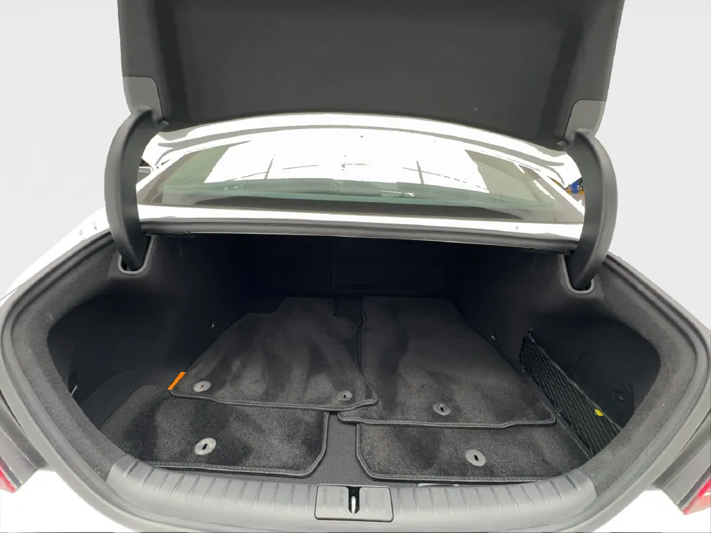 Genesis G70 photo 16