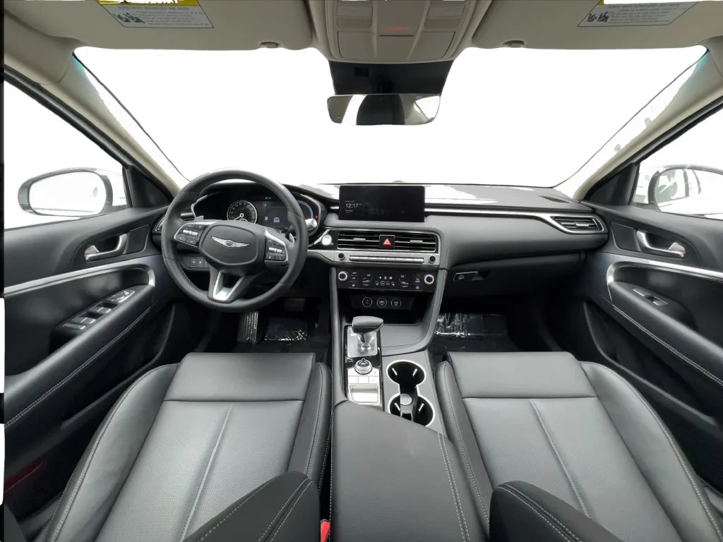 Genesis G70 photo 39