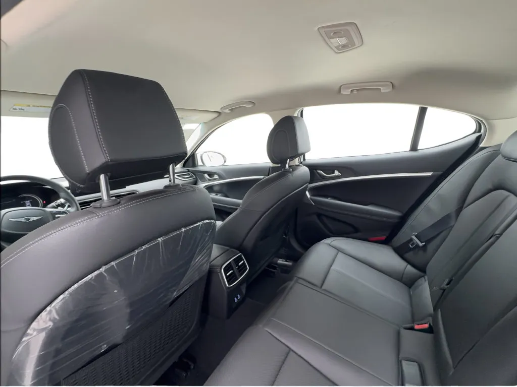 Genesis G70 photo 23