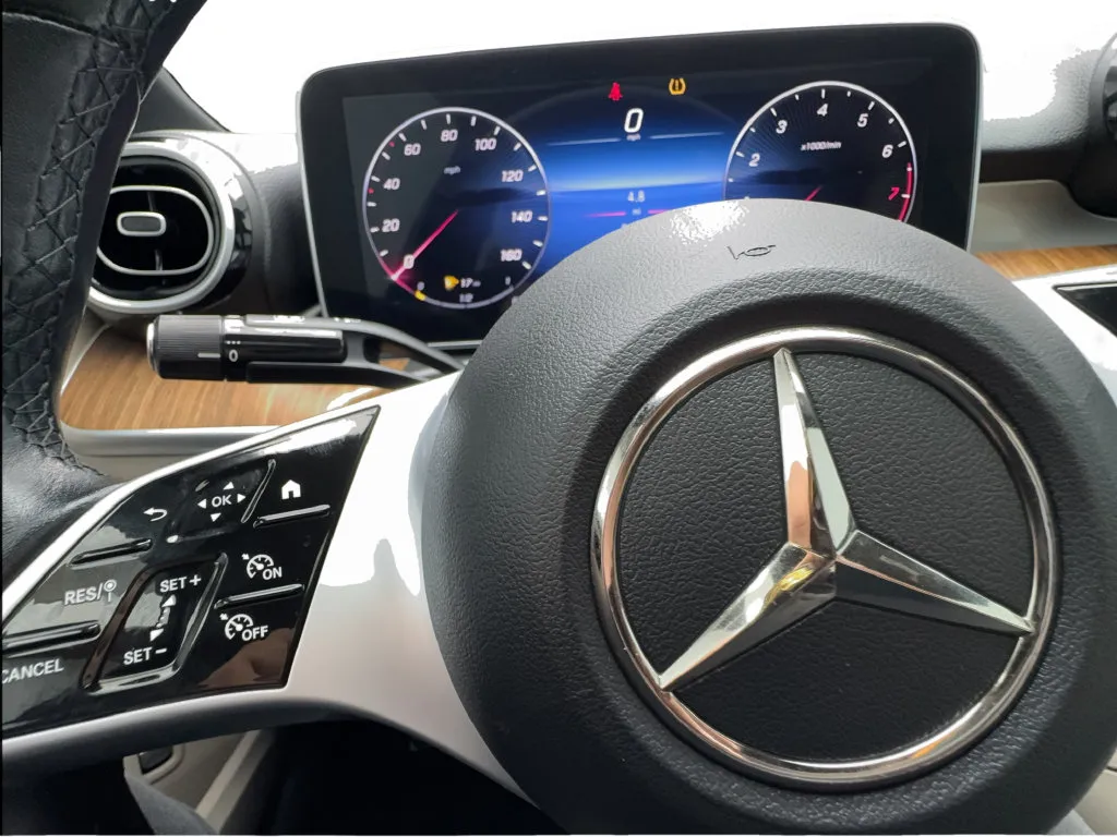 Mercedes-Benz C-Class photo 43