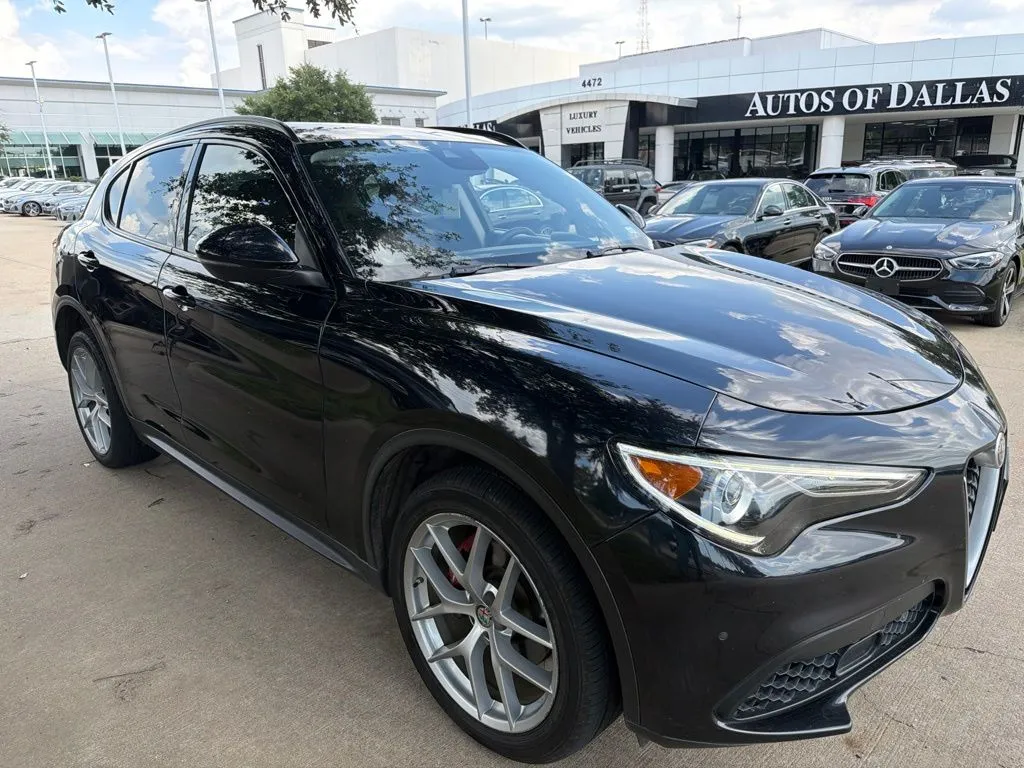 Black 2018 Alfa Romeo Stelvio for sale in Plano, TX