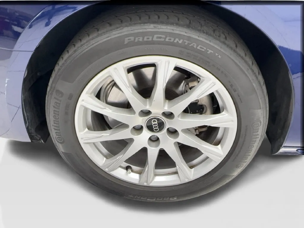 Audi A4 photo 15