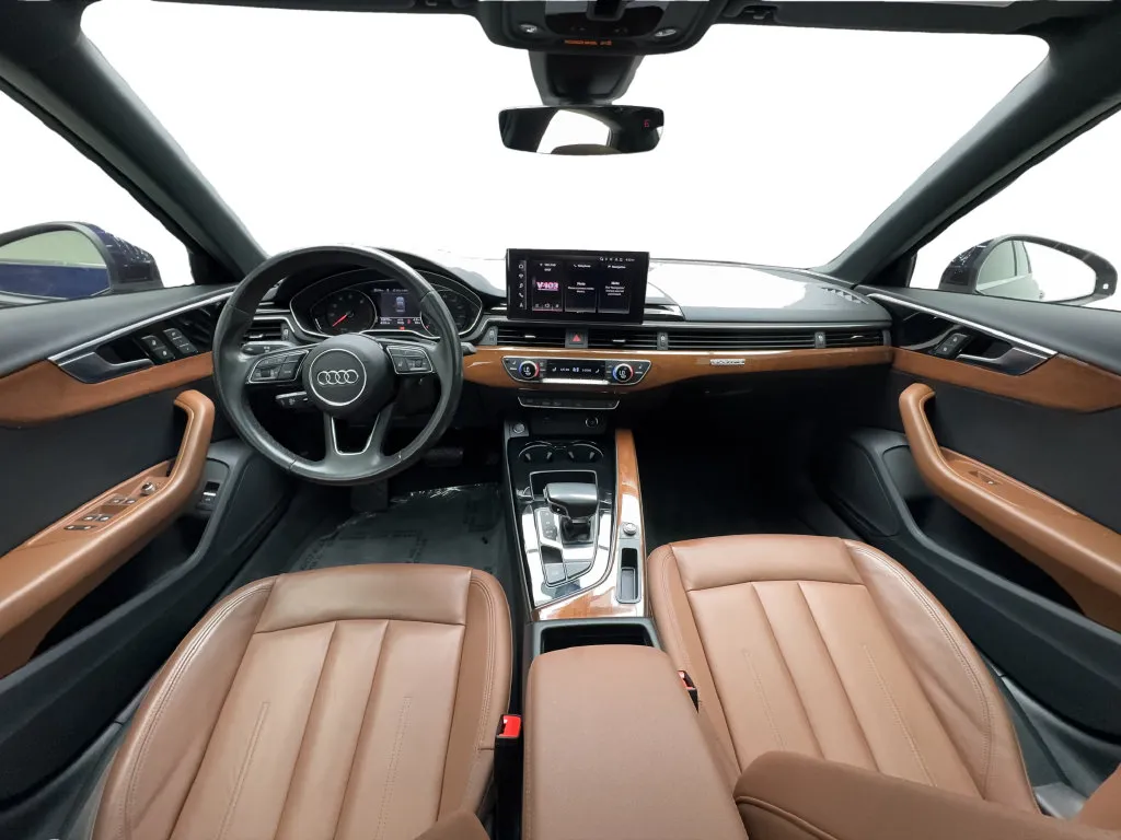 Audi A4 photo 40