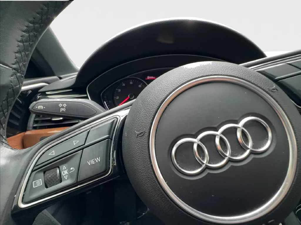 Audi A4 photo 44