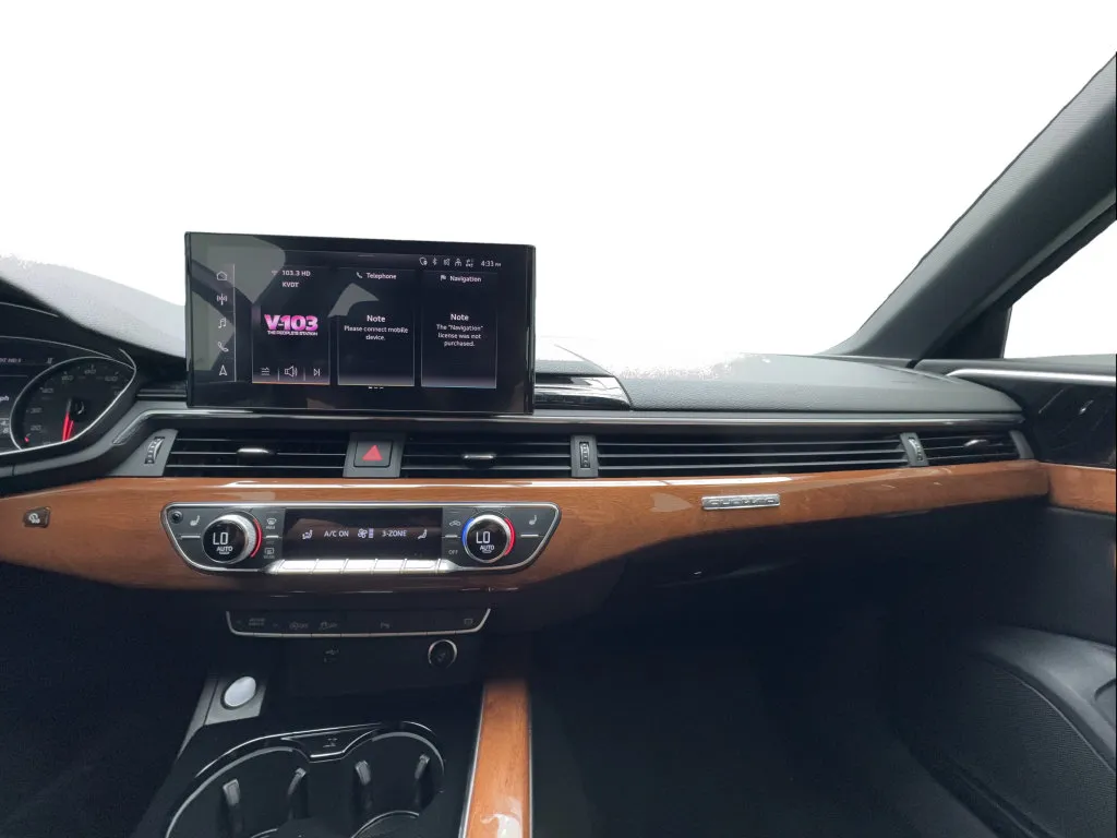 Audi A4 photo 46