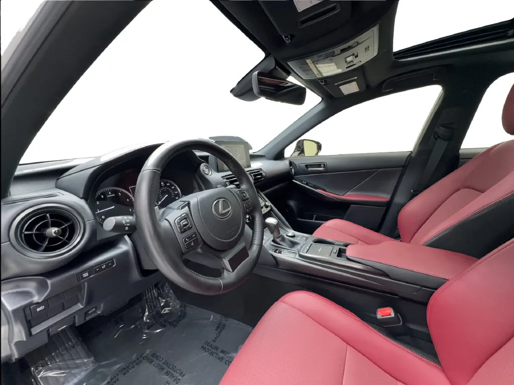 Lexus IS photo 22