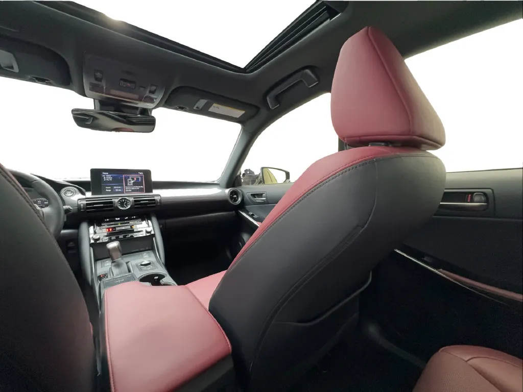 Lexus IS photo 43