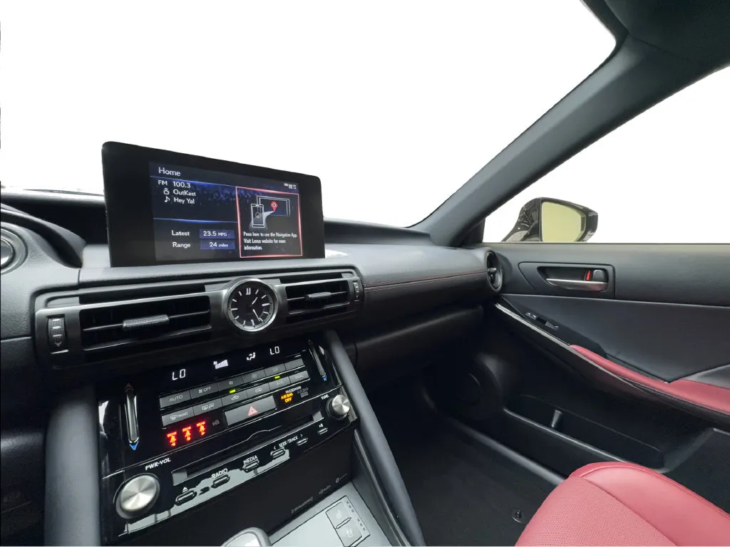 Lexus IS photo 47