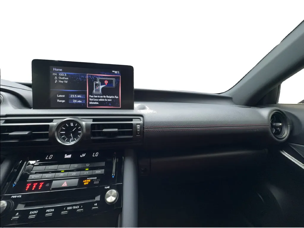 Lexus IS photo 48