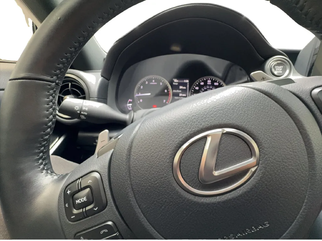 Lexus IS photo 46