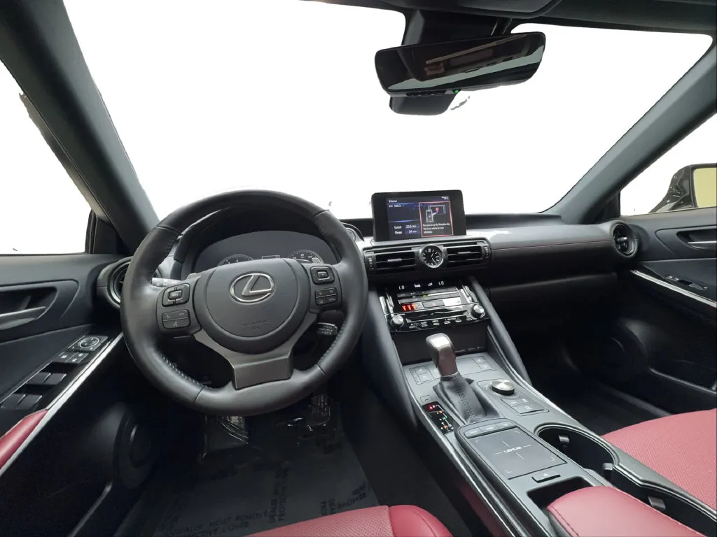 Lexus IS photo 37