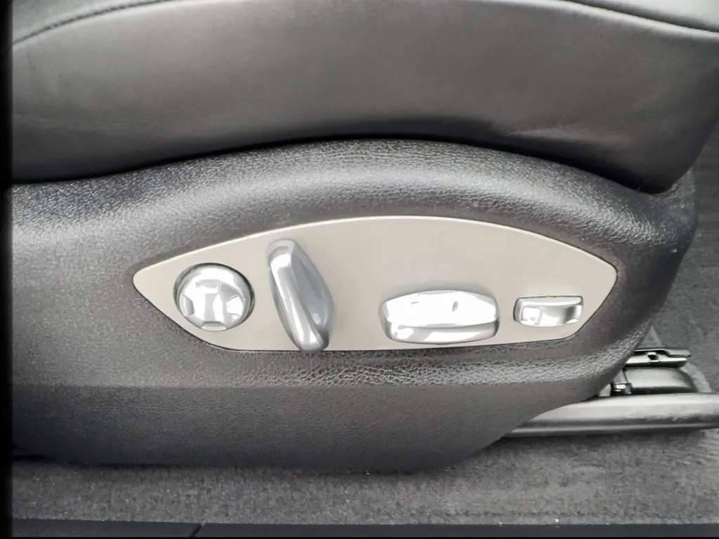 Porsche Macan photo 34