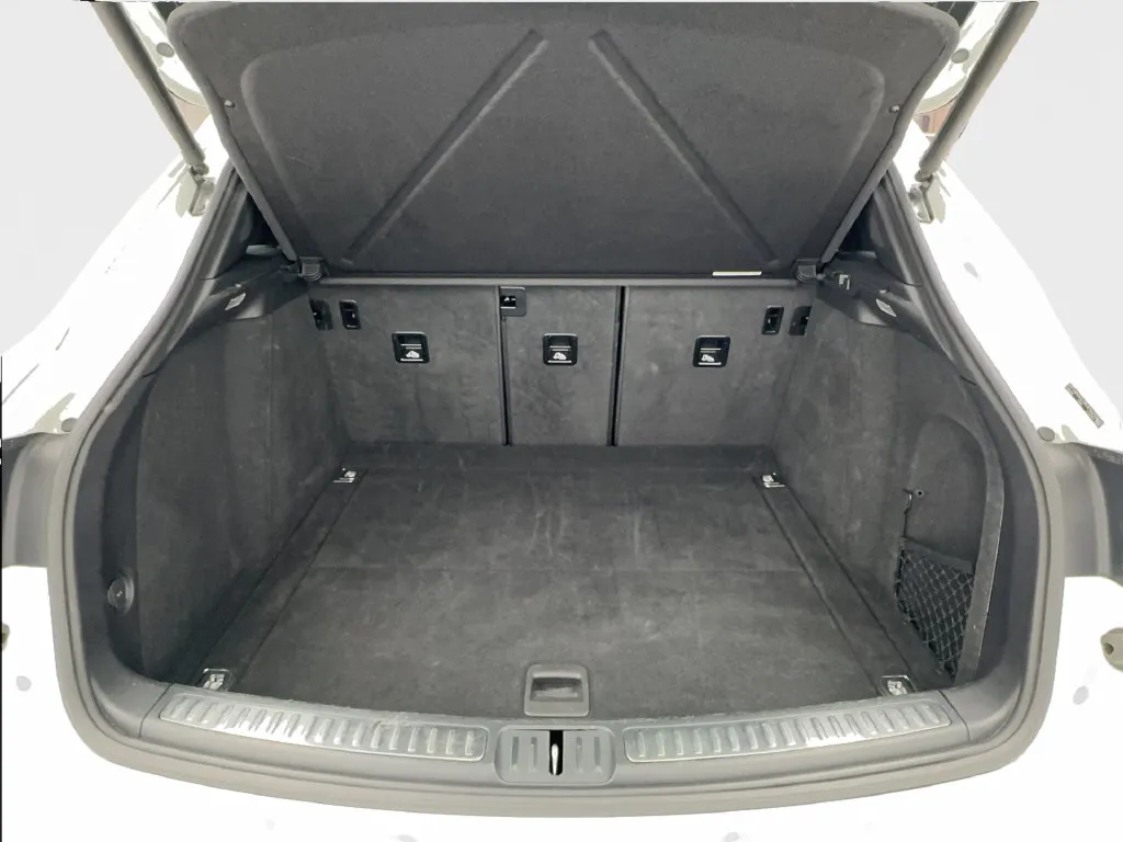 Porsche Macan photo 18