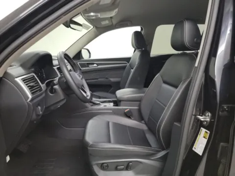 More photos of 2023 Volkswagen Atlas 3.6L V6 SE w/Technology at Autos of Dallas - Plano, TX