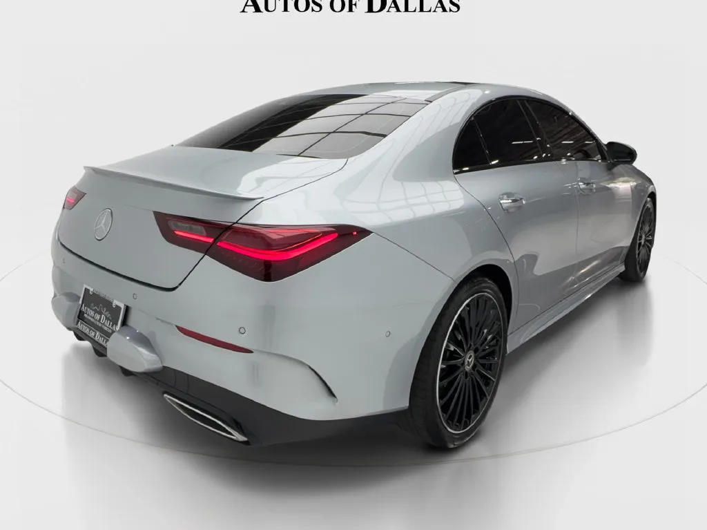 Mercedes-Benz CLA photo 8