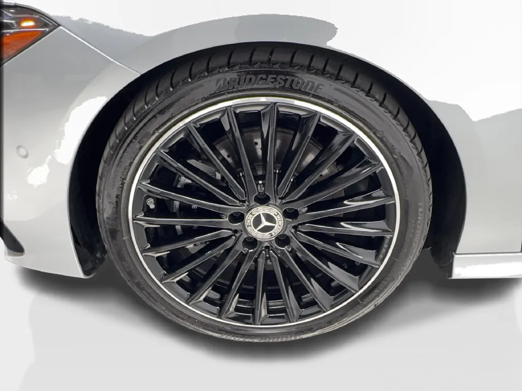 Mercedes-Benz CLA photo 15