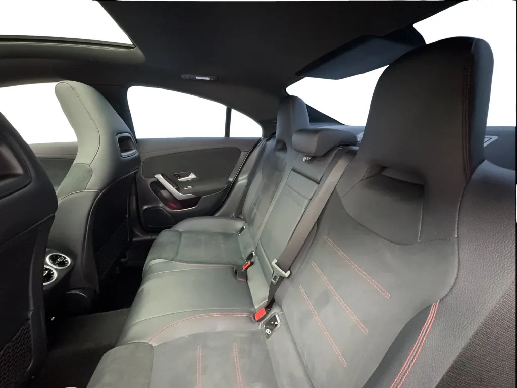 Mercedes-Benz CLA photo 26