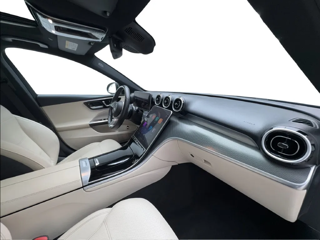 Mercedes-Benz C-Class photo 34