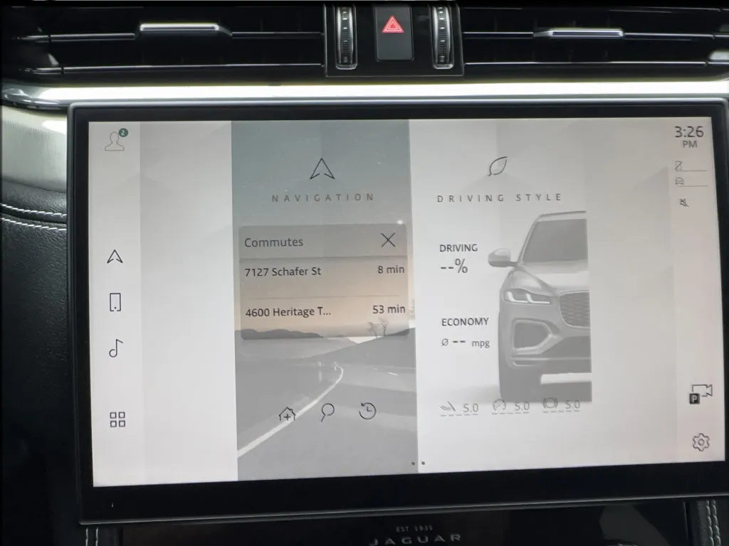 Jaguar F-PACE photo 54