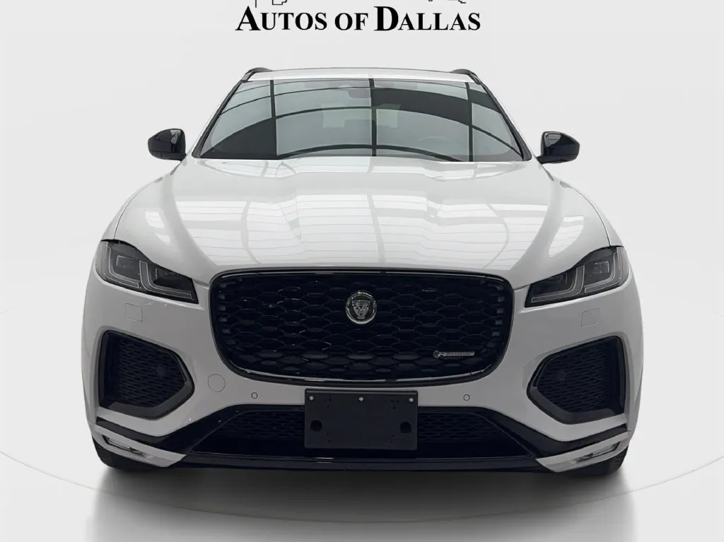 Jaguar F-PACE photo 4