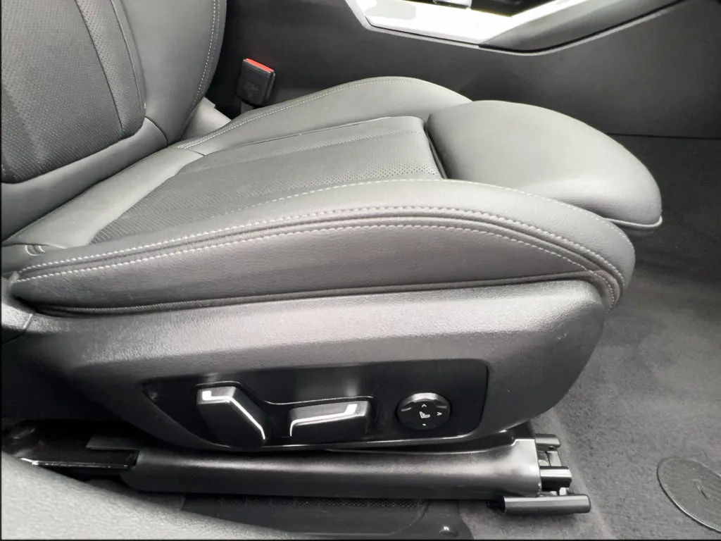 BMW 4 Series photo 35