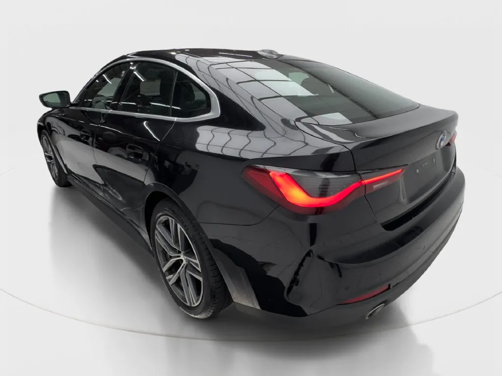 BMW 4 Series photo 11