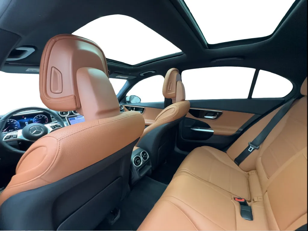 Mercedes-Benz C-Class photo 25