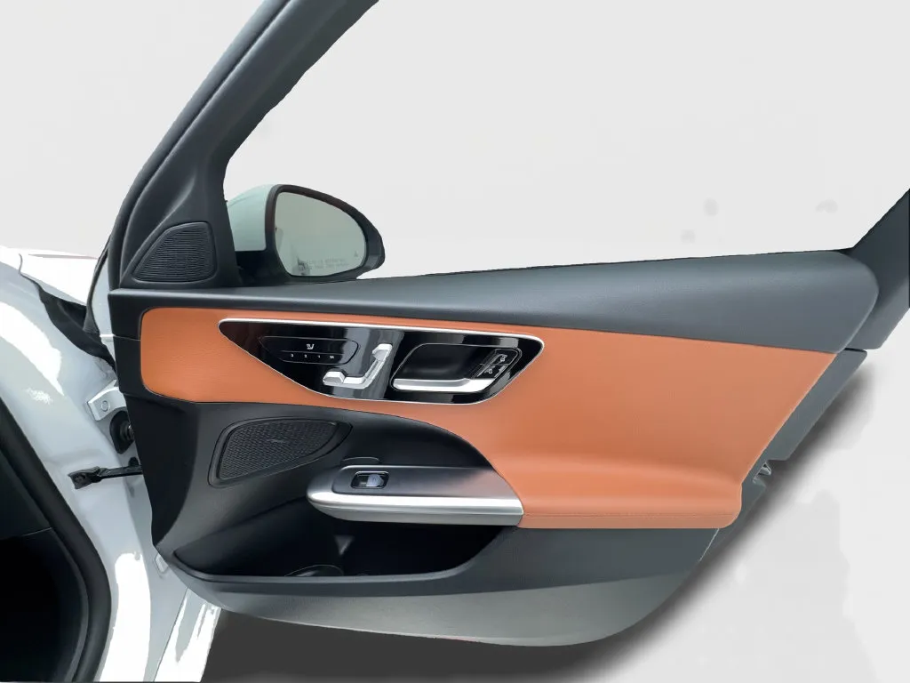 Mercedes-Benz C-Class photo 34