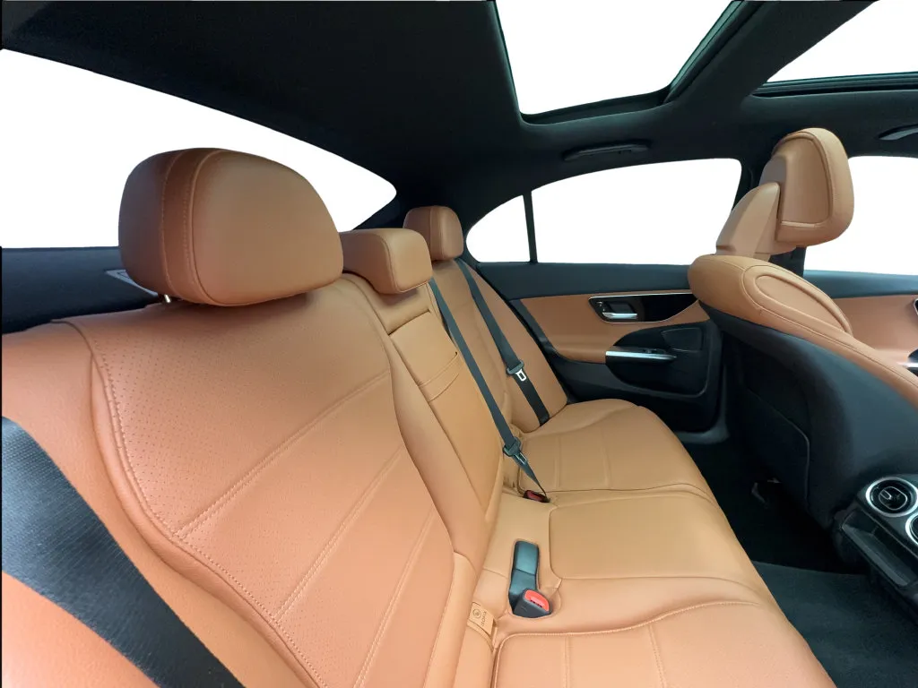 Mercedes-Benz C-Class photo 29
