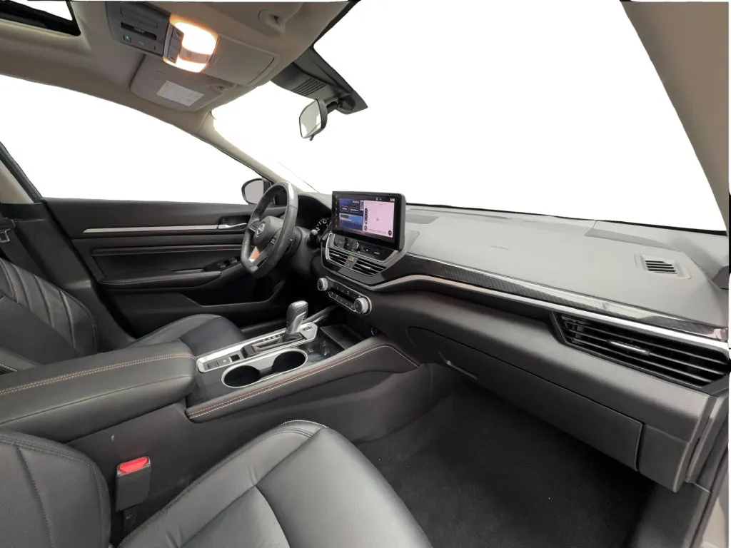Nissan Altima photo 33