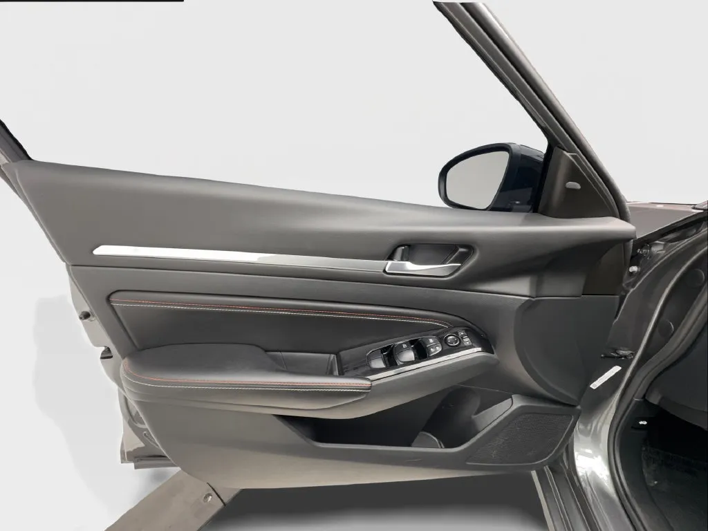 Nissan Altima photo 23