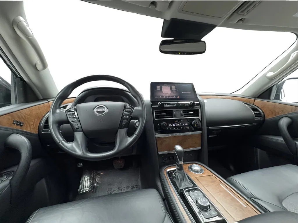 Nissan Armada photo 37