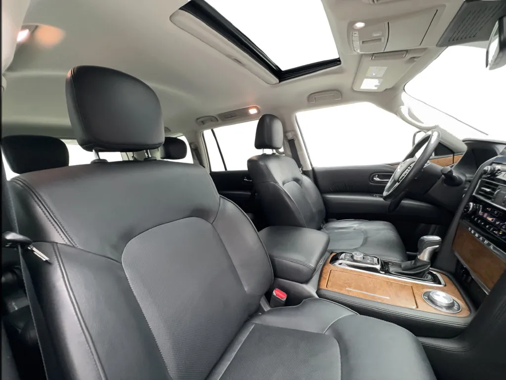 Nissan Armada photo 33