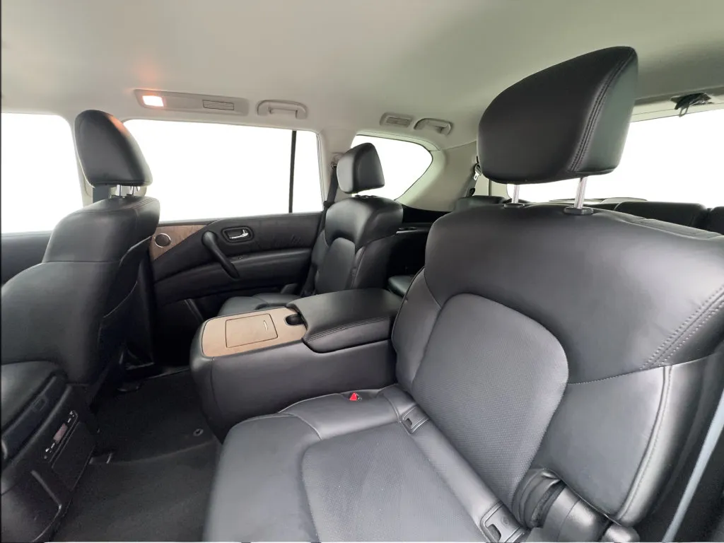 Nissan Armada photo 25