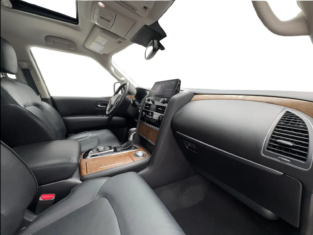 Nissan Armada photo 34