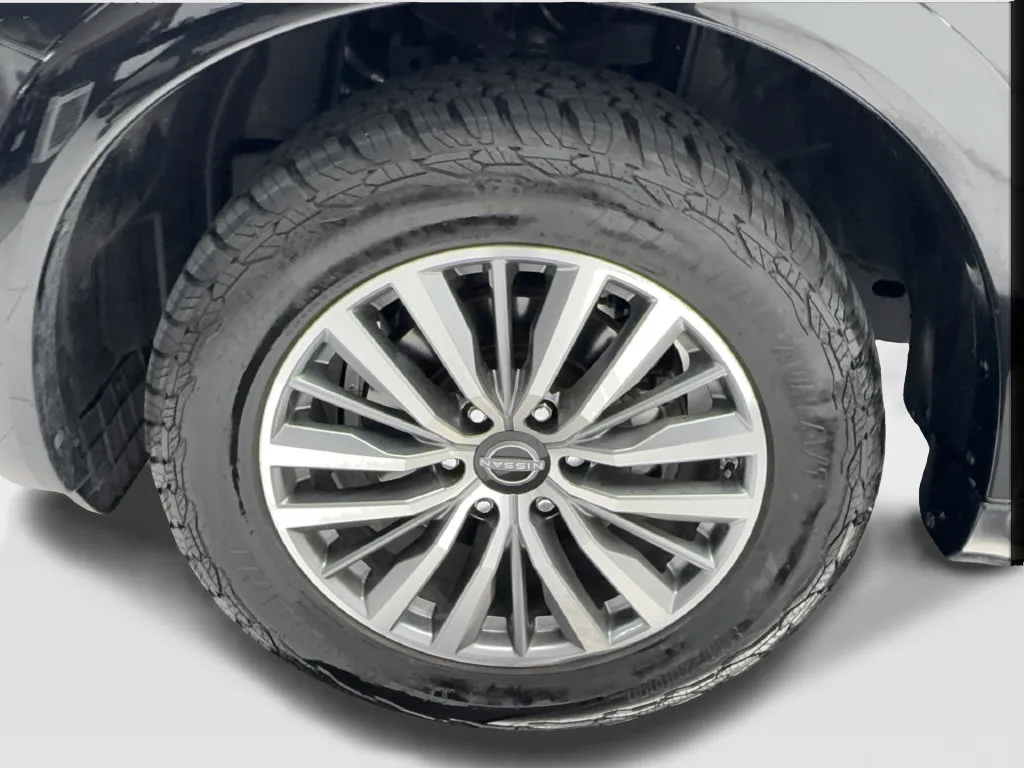 Nissan Armada photo 14