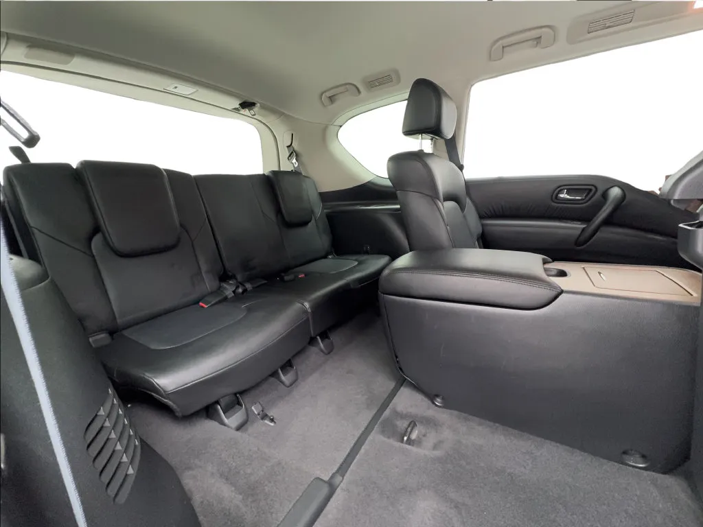Nissan Armada photo 30