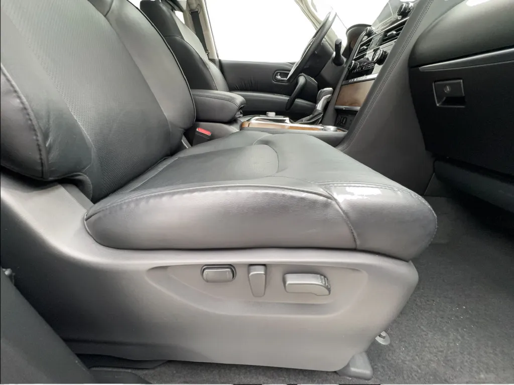 Nissan Armada photo 35