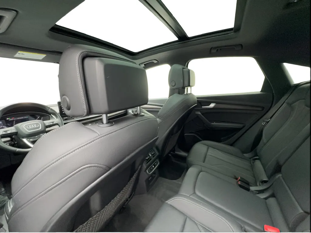Audi Q5 photo 26