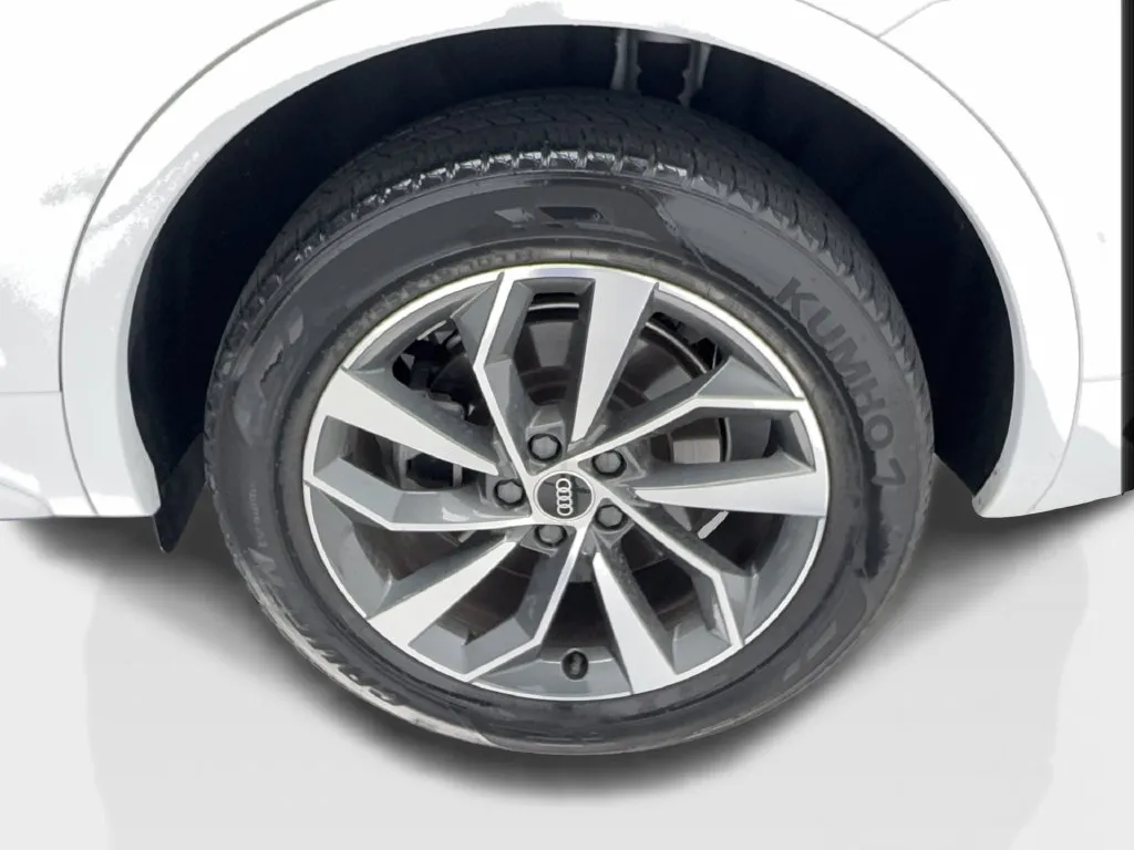 Audi Q5 photo 14