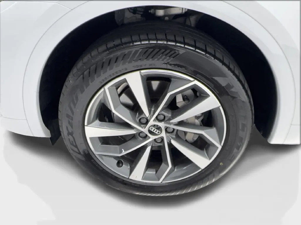 Audi Q5 photo 15
