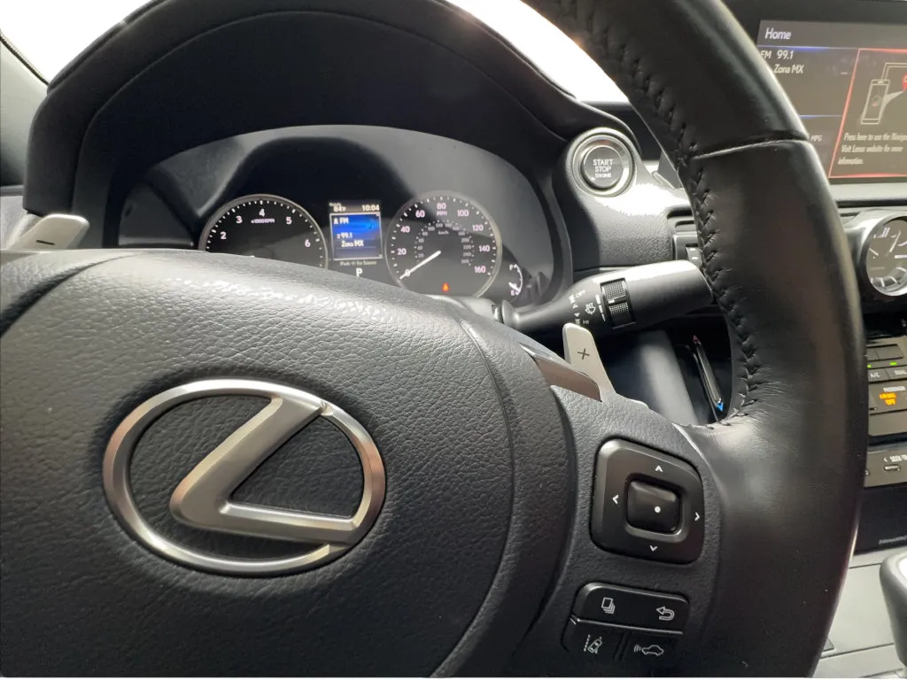 Lexus IS photo 43
