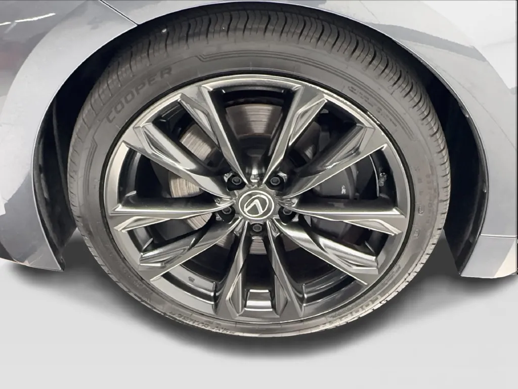 Lexus IS photo 15