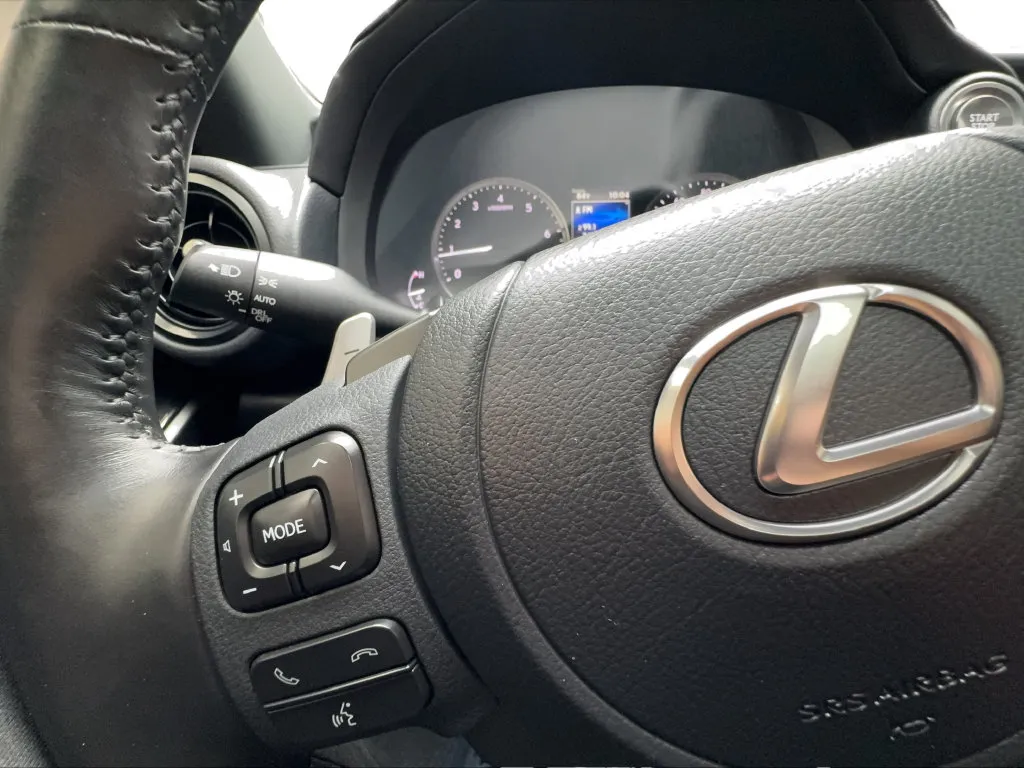 Lexus IS photo 44