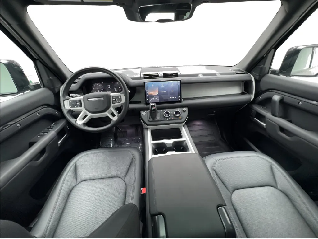 Land Rover Defender photo 40