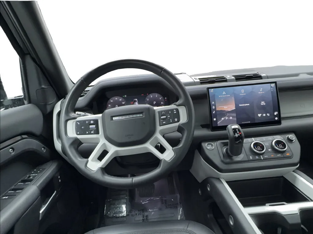 Land Rover Defender photo 37