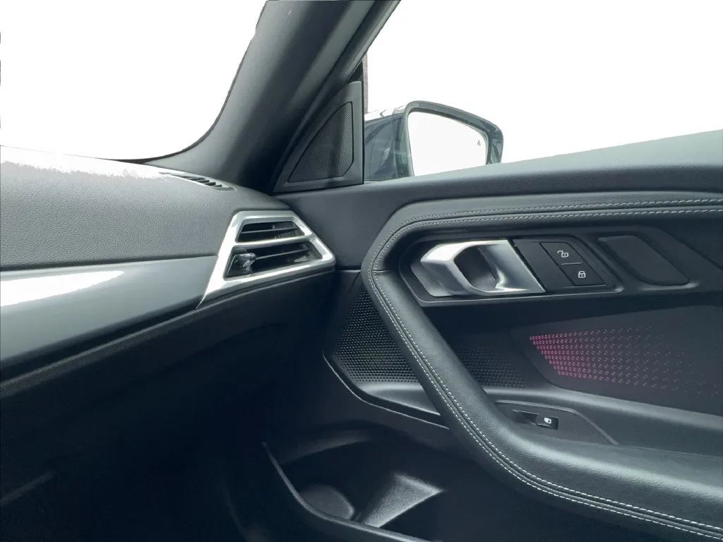BMW 2 Series photo 47