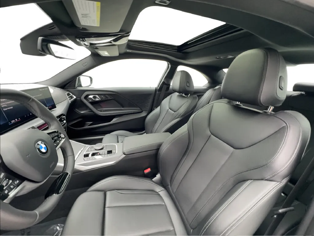 BMW 2 Series photo 20