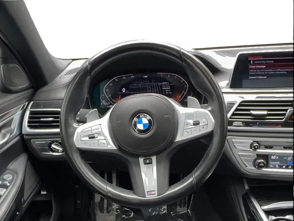 BMW 7 Series photo 40