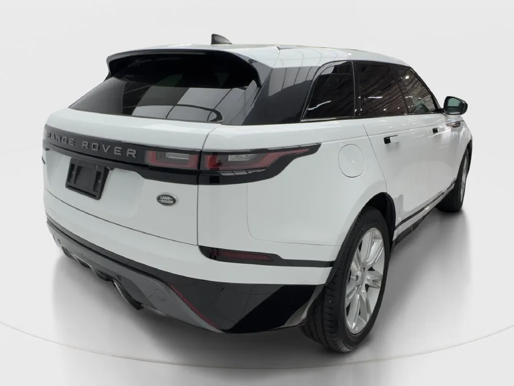 Land Rover Range Rover Velar photo 8